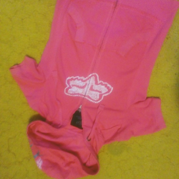 Pink short sleeved Fox hoodie - Picture 7 of 8